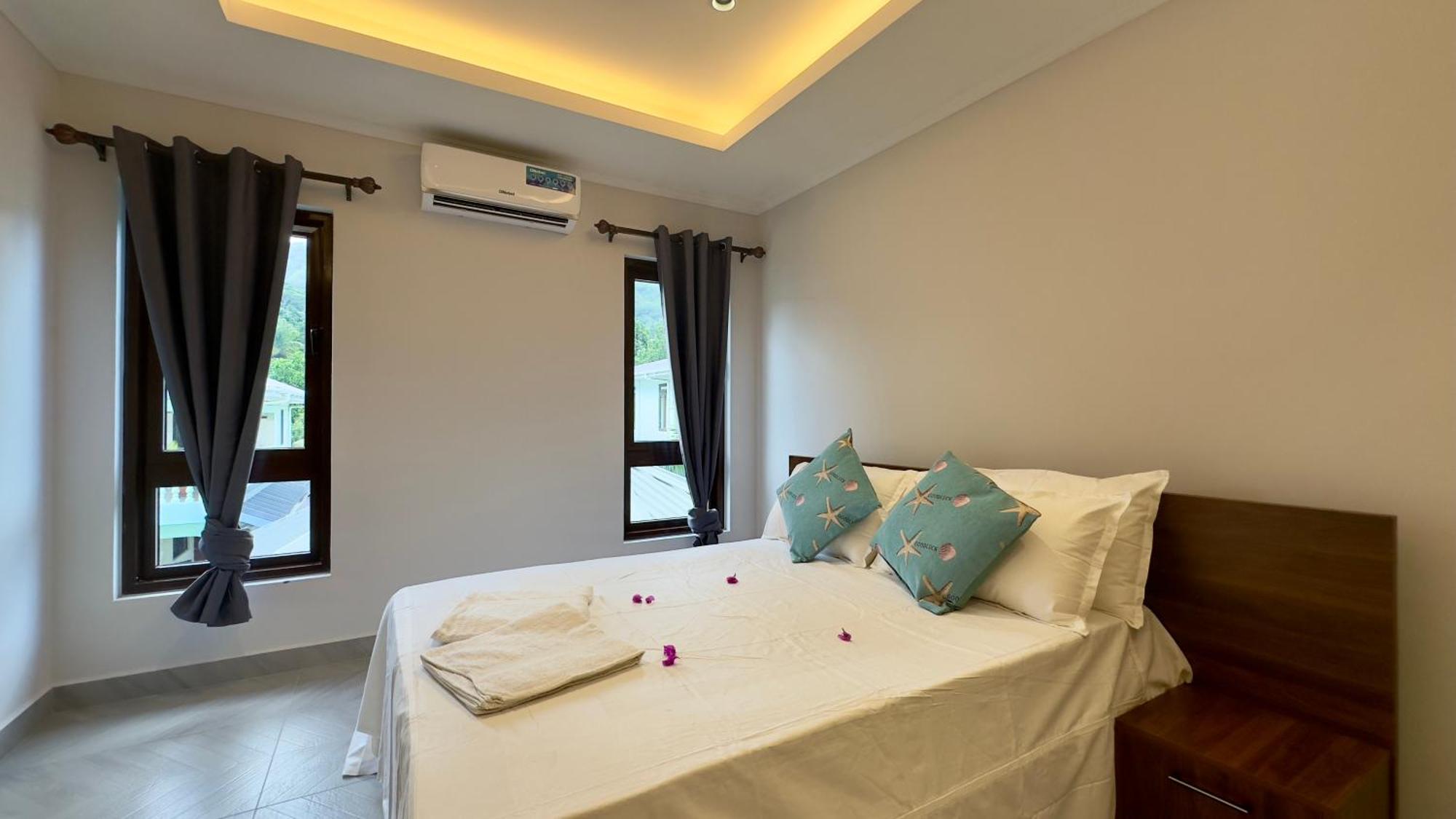 Green Palm Self Catering Anse aux Pins Exterior photo