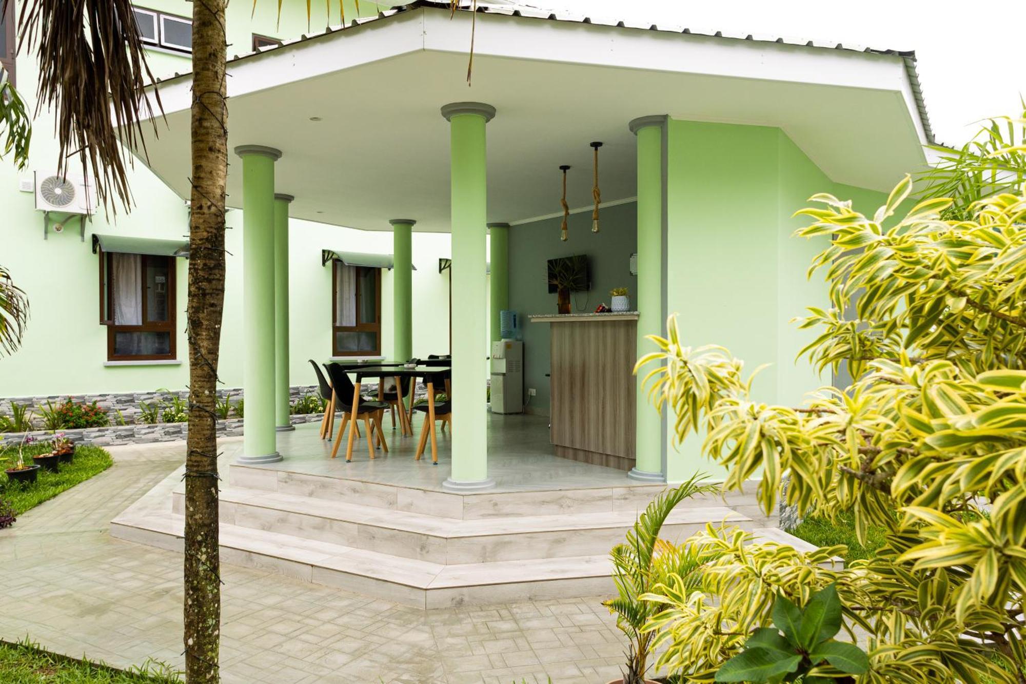 Green Palm Self Catering Anse aux Pins Exterior photo