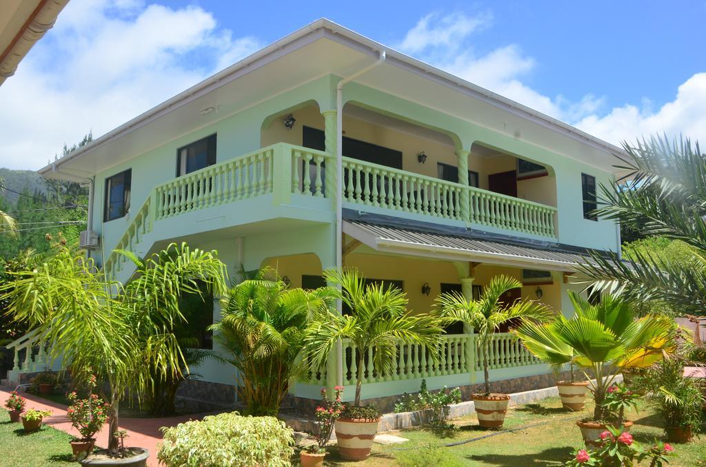 Green Palm Self Catering Anse aux Pins Exterior photo